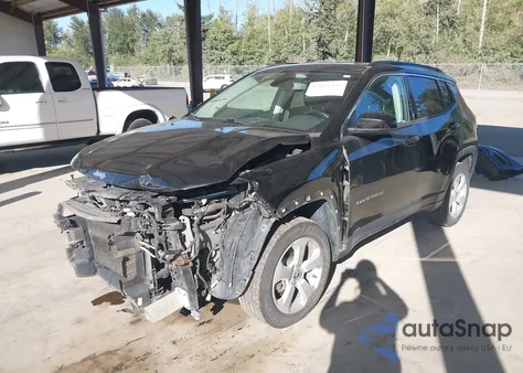2019 Jeep Compass Latitude 4X4 из США, поврежденный, VIN 3C4NJDBB2KT650561